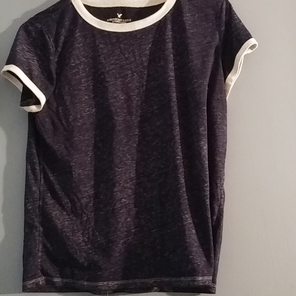 American eagle tshirt